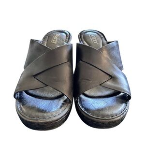 Born Coney Leather Slip On Sandal 7M Black Open Toe Wrapped 2 3/4 Heel Cushion